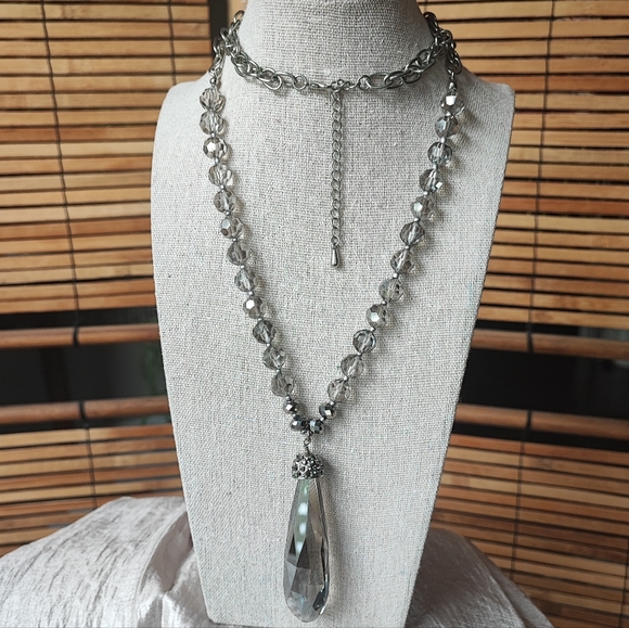 Gray Oversized Crystal Teardrop Opera Length Necklace Vintage Silver Tone Glass - Picture 8 of 16